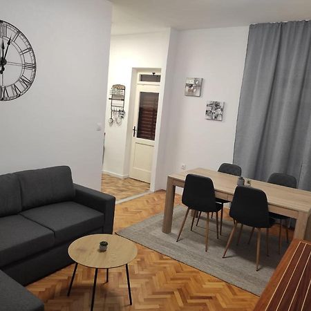 Apartment Ivano Vodice Eksteriør bilde