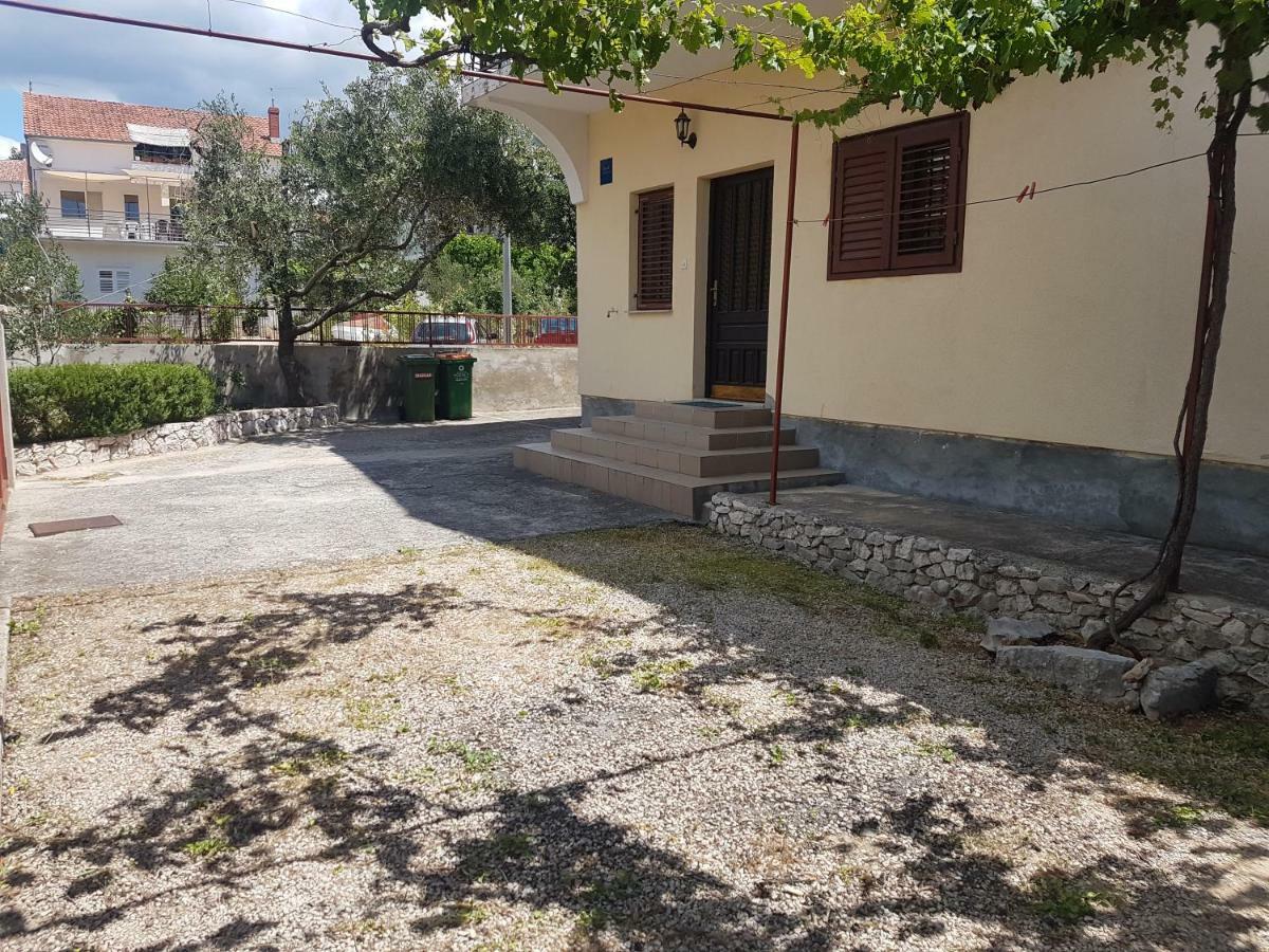 Apartment Ivano Vodice Eksteriør bilde